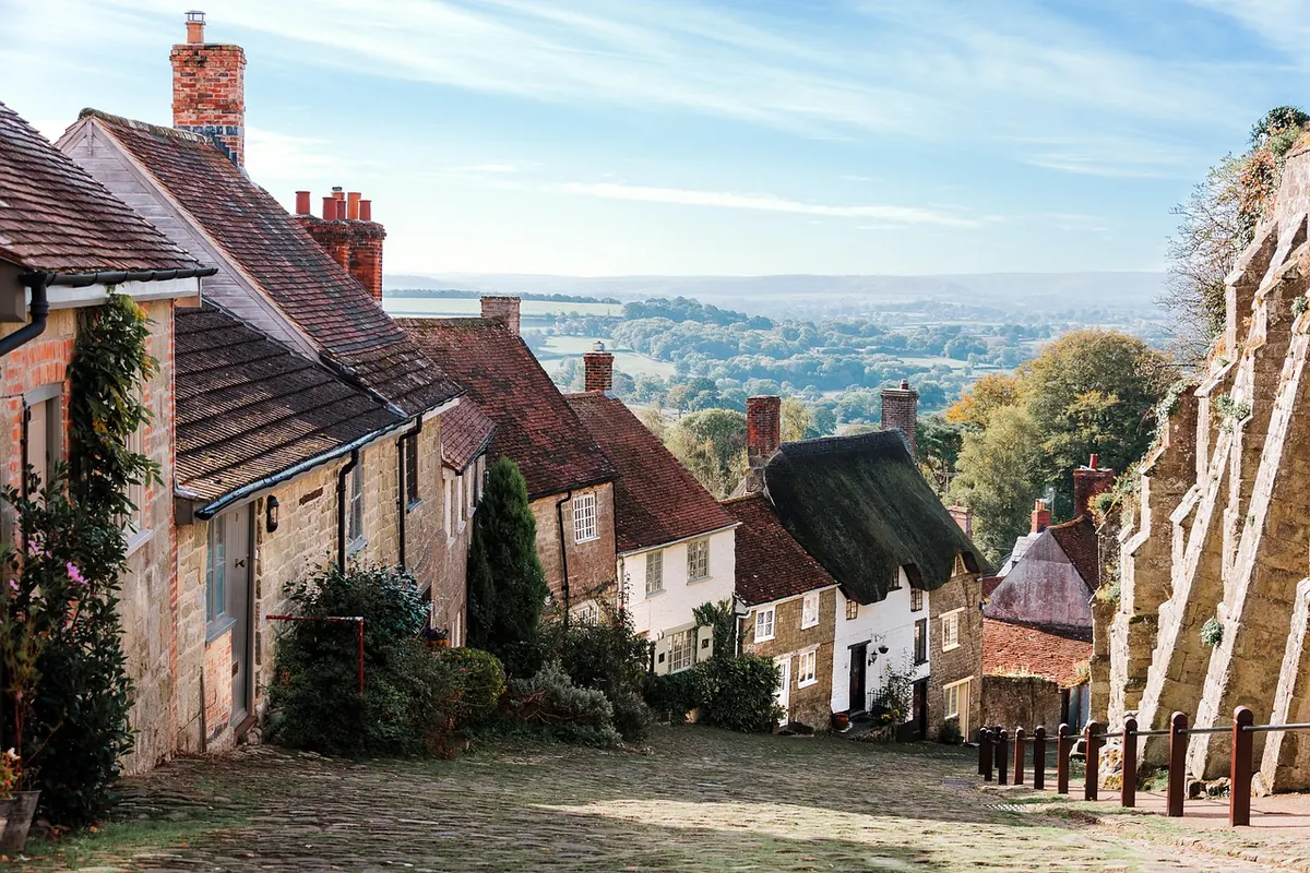 How to Plan a Day Trip to Norwich's Elm Hill and Cathedral Quarter